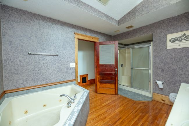 307 N Logan St, House other with 3 bedrooms, 2 bathrooms and 2 parking in Deer Creek IL | Image 22