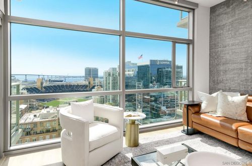 2206-800 The Mark Ln, San Diego, CA, 92101-7141 | Card Image