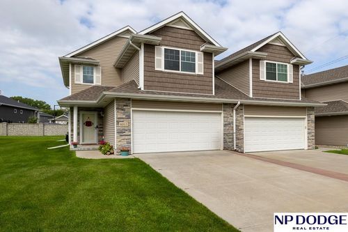 6011 Laroche Rd, Lincoln, NE, 68526-6088 | Card Image