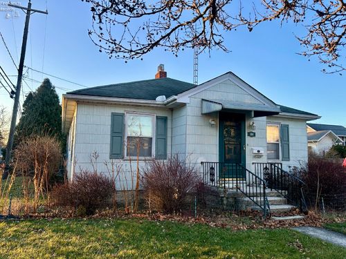 104 S Patterson St, Gibsonburg, OH, 43431-1229 | Card Image