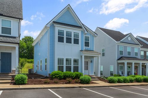 165 Harvard Dr, Gallatin, TN, 37066-2716 | Card Image