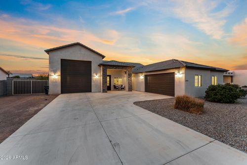 10076 W Appaloosa Trl, Casa Grande, AZ, 85194-7582 | Card Image