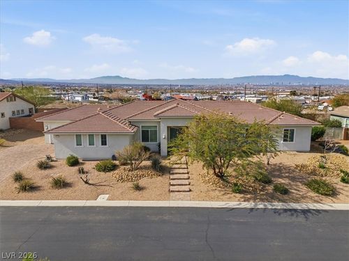 428 Emily Crossing Ct, Henderson, NV, 89015-5689 | Card Image