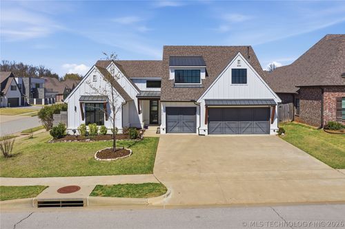 2244 Decatur St, Broken Arrow, OK, 74011-3718 | Card Image
