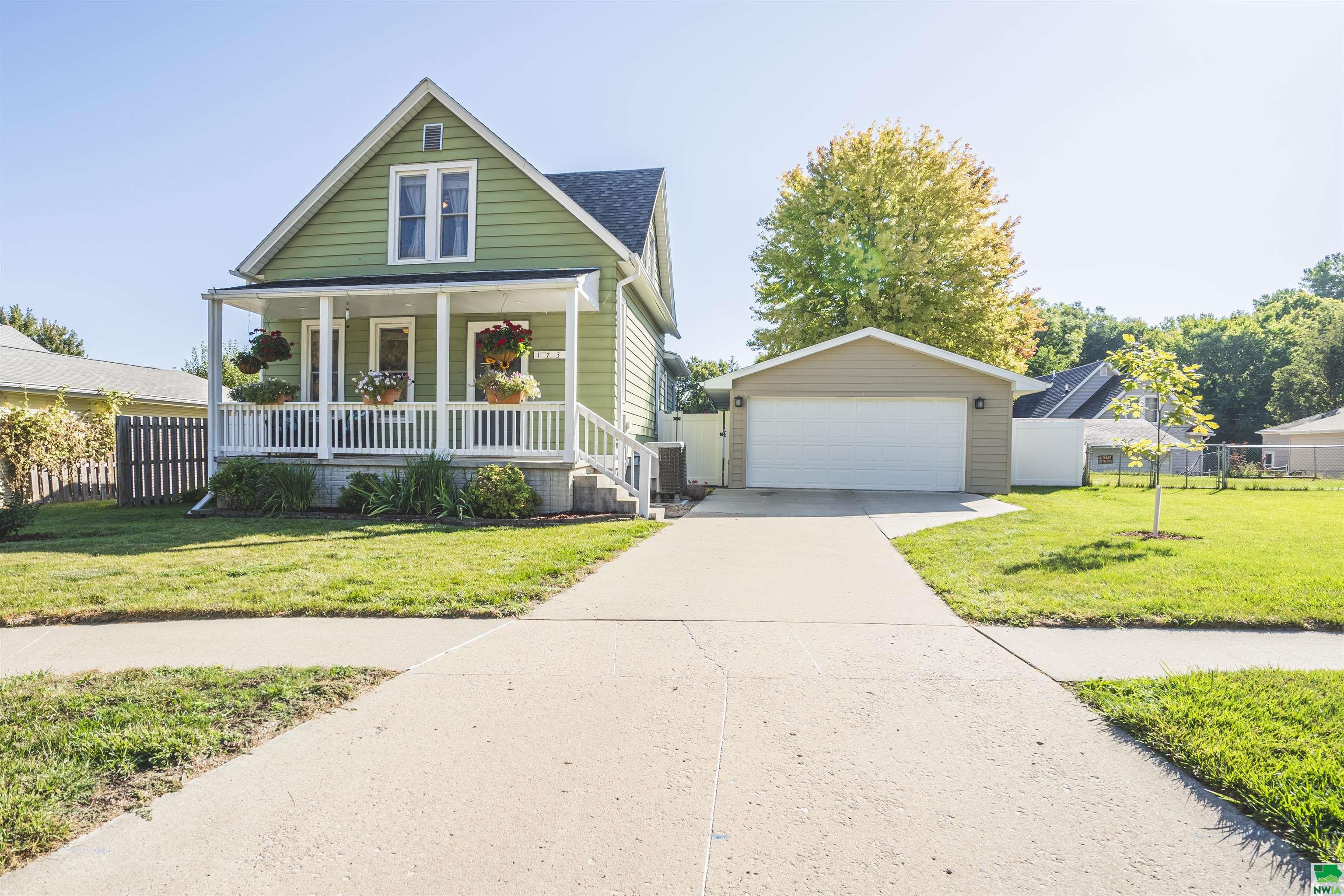 Harkin Pl, Sioux City, IA 51103