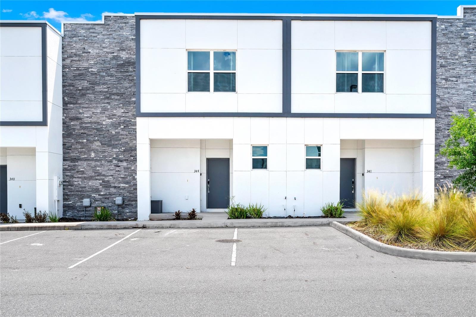 Residential in DAVENPORT 3