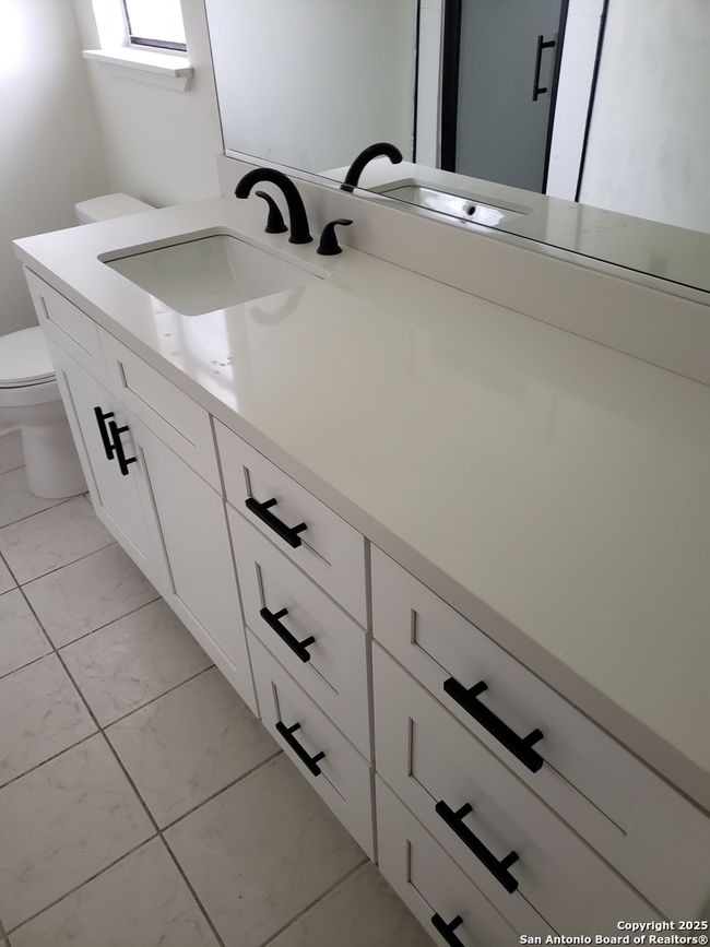 1502 Narcissus Blvd, House other with 3 bedrooms, 2 bathrooms and null parking in New Braunfels TX | Image 8