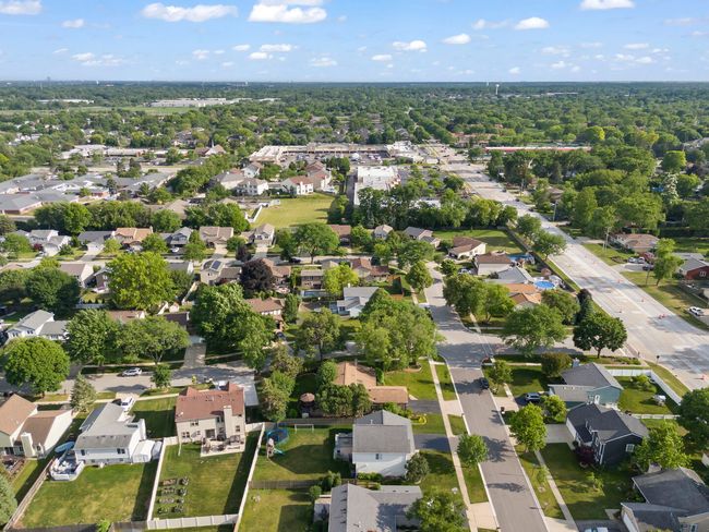 787 Bluejay Cir, House other with 4 bedrooms, 2 bathrooms and 2 parking in Elk Grove Village IL | Image 43