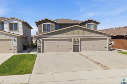 9532 W Dolores Dr Drive, Sioux Falls, SD, 57106 | Card Image