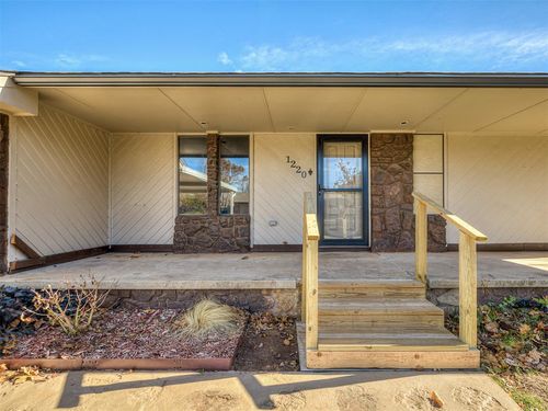 1220 N Carr Dr, Newcastle, OK, 73065-4033 | Card Image
