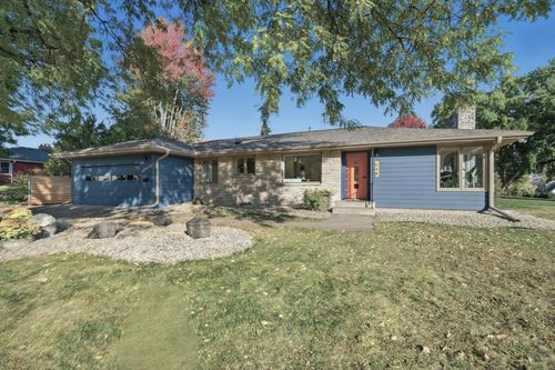 548 Clover Leaf Dr, Golden Valley, MN, 55422-5111 | Card Image