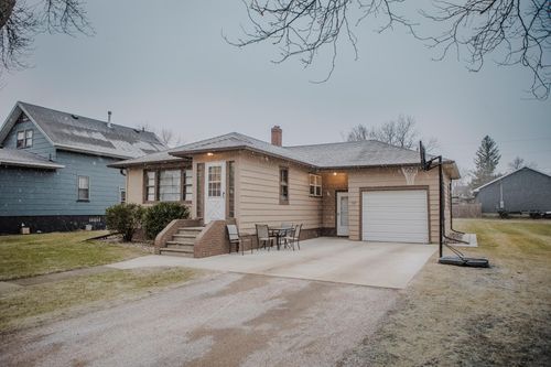 537 3rd St, Hancock, MN, 56244-9580 | Card Image