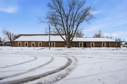 2770 18th Ave, Marion, IA, 52302-1808 | Card Image