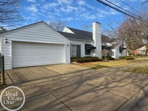 1843 Manchester Blvd, Grosse Pointe Woods, MI, 48236-1921 | Card Image