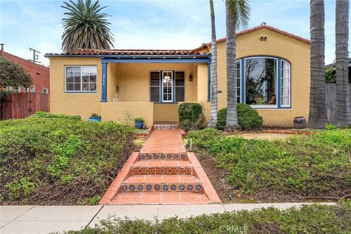 3755 Olive Ave, Long Beach, CA, 90807-4123 | Card Image