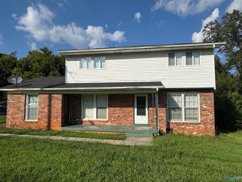 3722 Battlefield Dr Nw, Huntsville, AL, 35810-2116 | Card Image