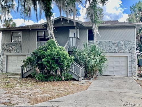 1045 N Crescent Dr, Crystal River, FL, 34429-9266 | Card Image