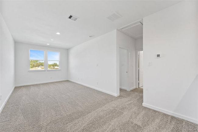 *Photos of similar plan with finish package 2 | Image 13