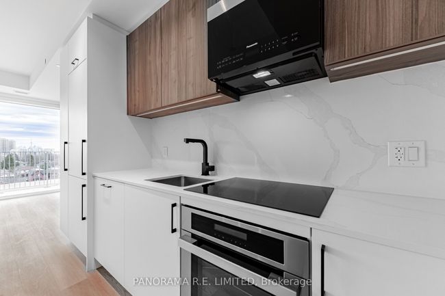 623 - 689 The Queensway, Condo with 2 bedrooms, 2 bathrooms and 1 parking in Etobicoke ON | Image 6