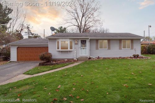 4811 Algonquin Boulevard, Independence Twp, MI, 48348 | Card Image