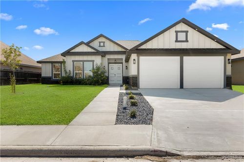 411 Thornwood Loop, Rio Grande City, TX, 78582-6815 | Card Image