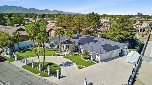 7360 Darby Ave, Las Vegas, NV, 89117-3233 | Card Image