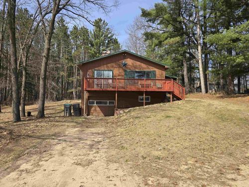 834 N Lake Street, Hancock, WI, 54943 | Card Image