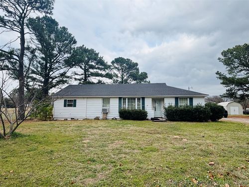 918 Harvey Rd, Ardmore, OK, 73401-9123 | Card Image