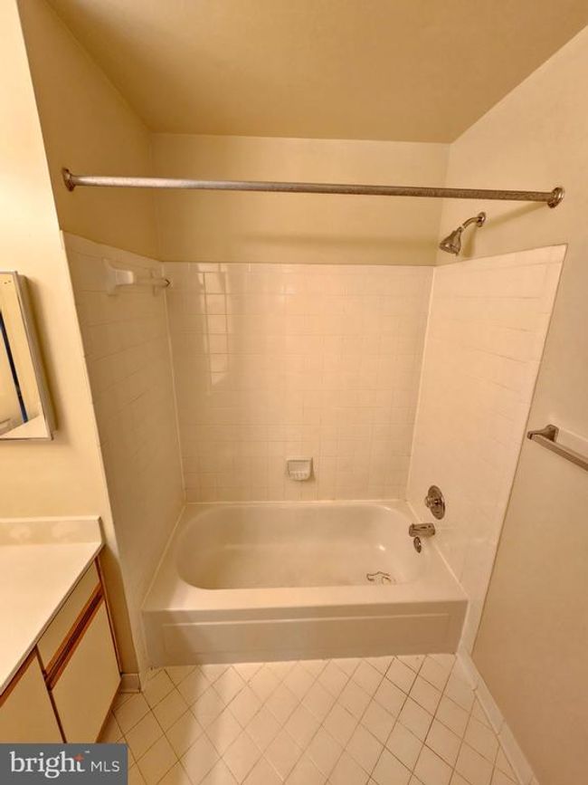 19165 Highstream Dr, Townhouse with 3 bedrooms, 4 bathrooms and null parking in GERMANTOWN MD | Image 17