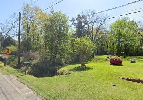 114 W Coombs Ave Se, Milledgeville, GA, 31061-4174 | Card Image