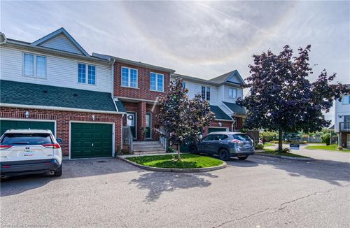 28-42 Green Valley Dr, Kitchener, ON, N2P2C3 | Card Image