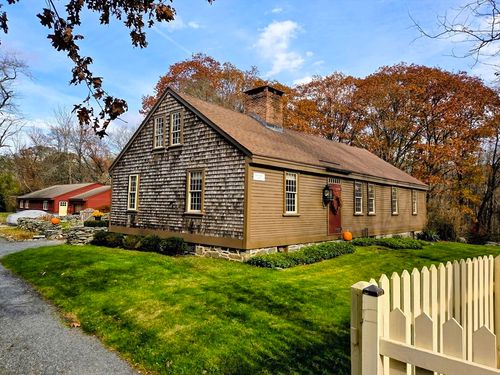 108 Homestead Ave, Rehoboth, MA, 02769-1911 | Card Image
