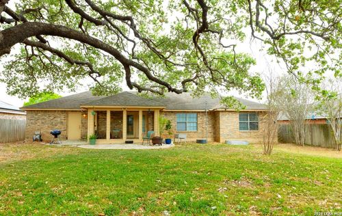 324 Bunker Hl, Pleasanton, TX, 78064-4722 | Card Image