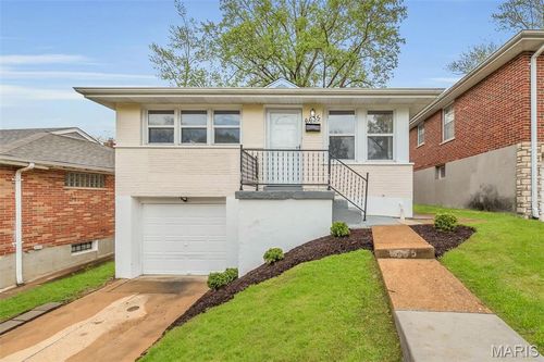 6635 Donald St, Saint Louis, MO, 63121-3203 | Card Image