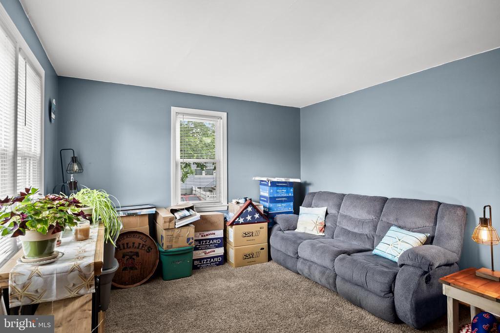 Residential in MAPLE SHADE 4