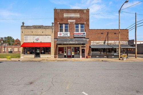 102 Nw Front Street, Lonoke, AR, 72086 | Card Image