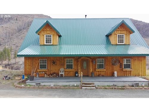 25404 Hwy 395 S, Canyon City, OR, 97820-8707 | Card Image