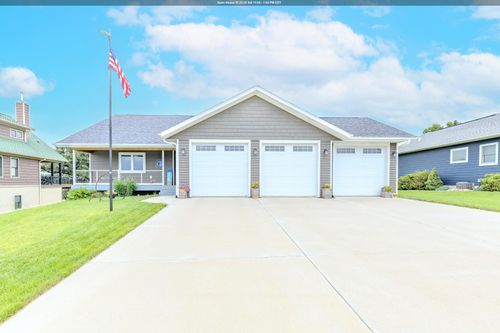 116 W Bay Rd, Lake Park, IA, 51347-1062 | Card Image