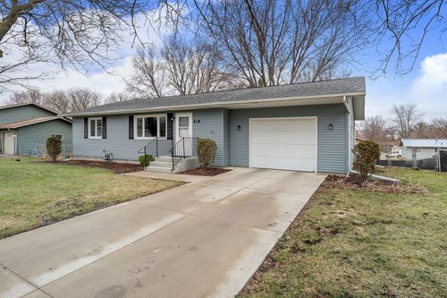 520 22nd Street Ne, Owatonna, MN, 55060 | Card Image