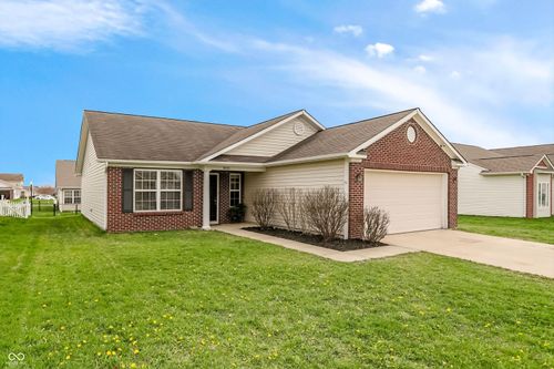 3689 Indigo Blue Blvd, Whitestown, IN, 46075-9712 | Card Image