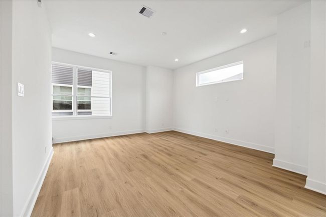 1650 W Tidwell Rd, House other with 3 bedrooms, 4 bathrooms and 2 parking in Houston TX | Image 9