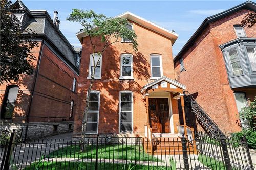 30 Whitney Pl, Buffalo, NY, 14201-2315 | Card Image