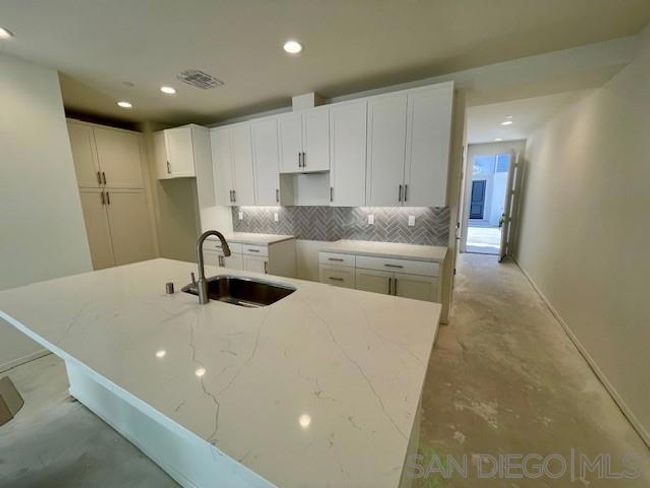 7825 Cypress Dr, Townhouse with 3 bedrooms, 3 bathrooms and 2 parking in Santee CA | Image 7