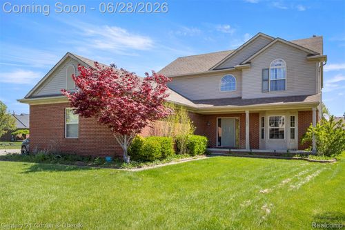 30537 Linden Ct, Flat Rock, MI, 48134-1684 | Card Image