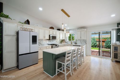 5633 Ranch Ct, Sun Valley, NV, 89433-6522 | Card Image