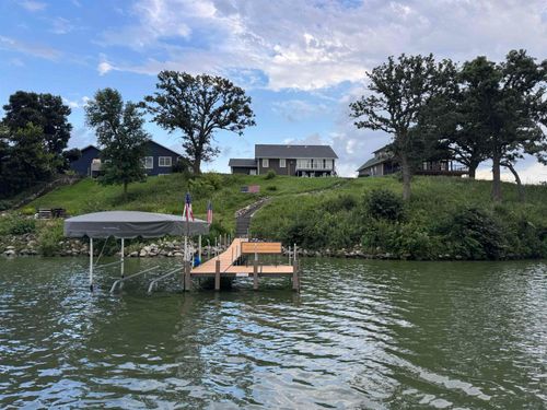 116 W Bay Rd, Lake Park, IA, 51347-1062 | Card Image