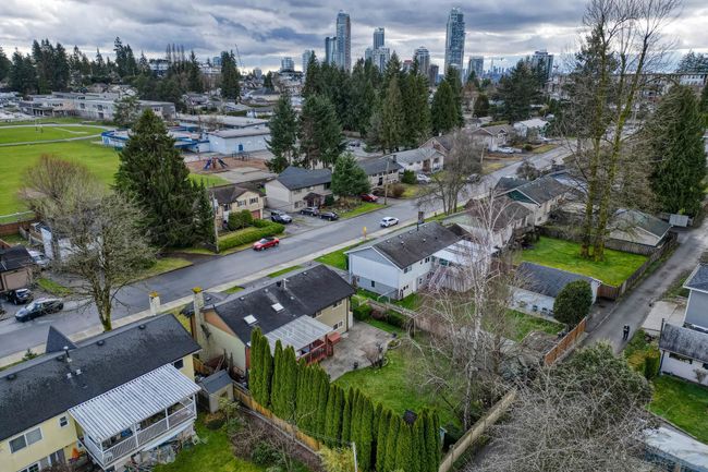 779 Adiron Ave, House other with 4 bedrooms, 3 bathrooms and 2 parking in Coquitlam BC | Image 30
