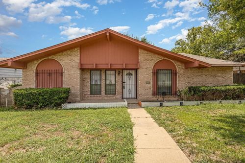 1506 Duet Dr, Dallas, TX, 75241-3727 | Card Image