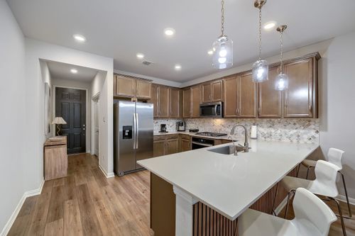 511 Palo Brea Loop, Hutto, TX, 78634-2593 | Card Image