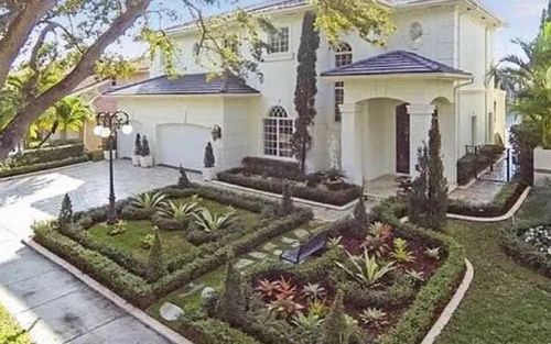 8000 Nw 166th St, Miami Lakes, FL, 33016-3420 | Card Image